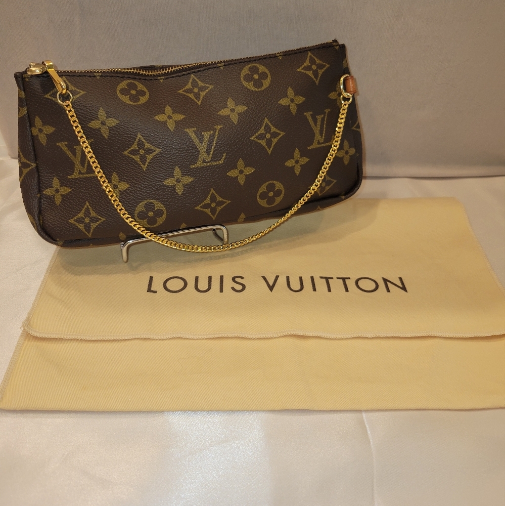 Louis Vuitton Brown Monogram Clutch